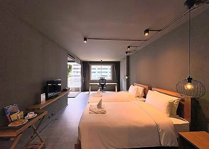 센트릭 플레이스 호텔 3*